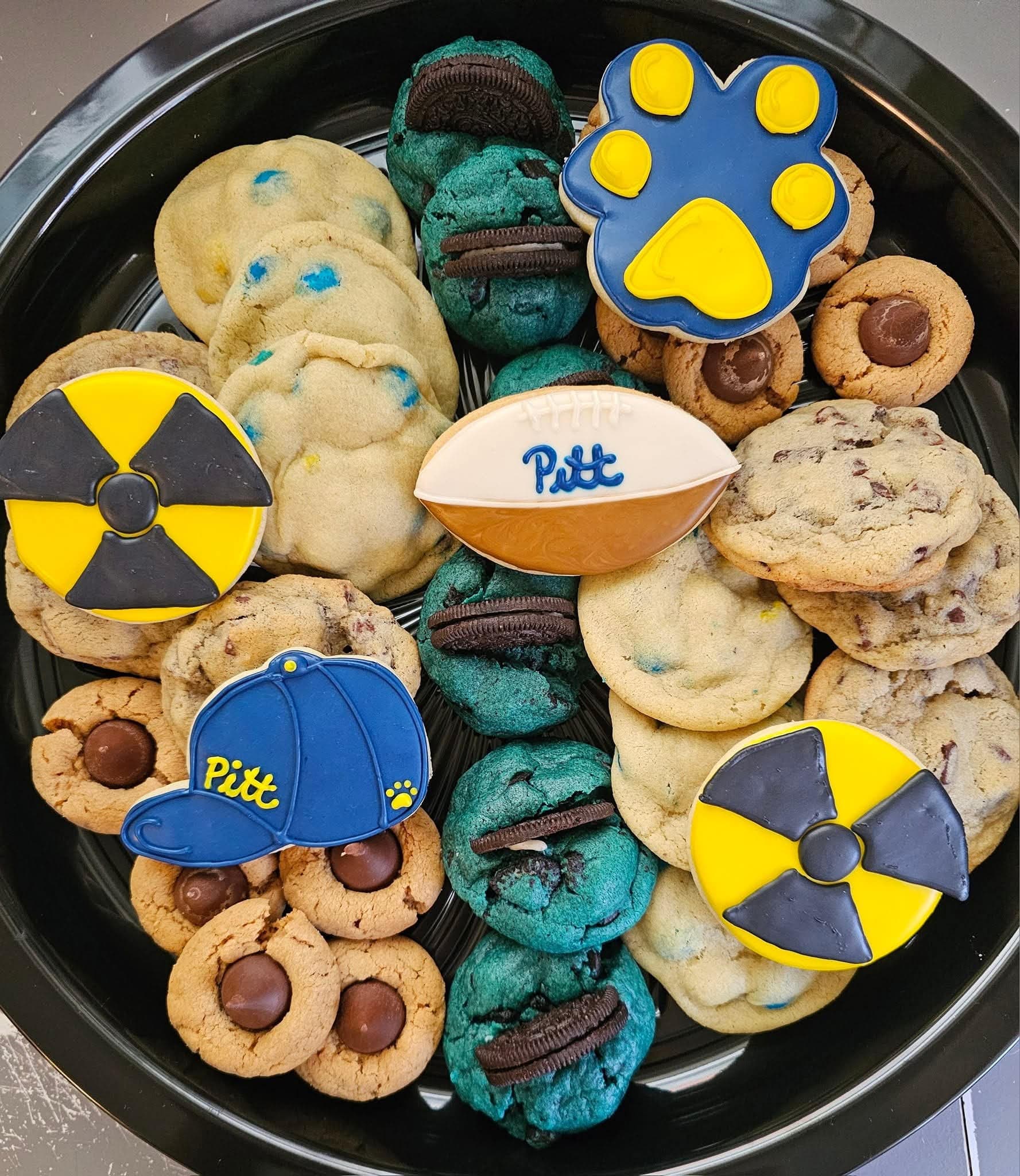 Bakery Cookie Gifting Tray from Kay & Rose Bakery